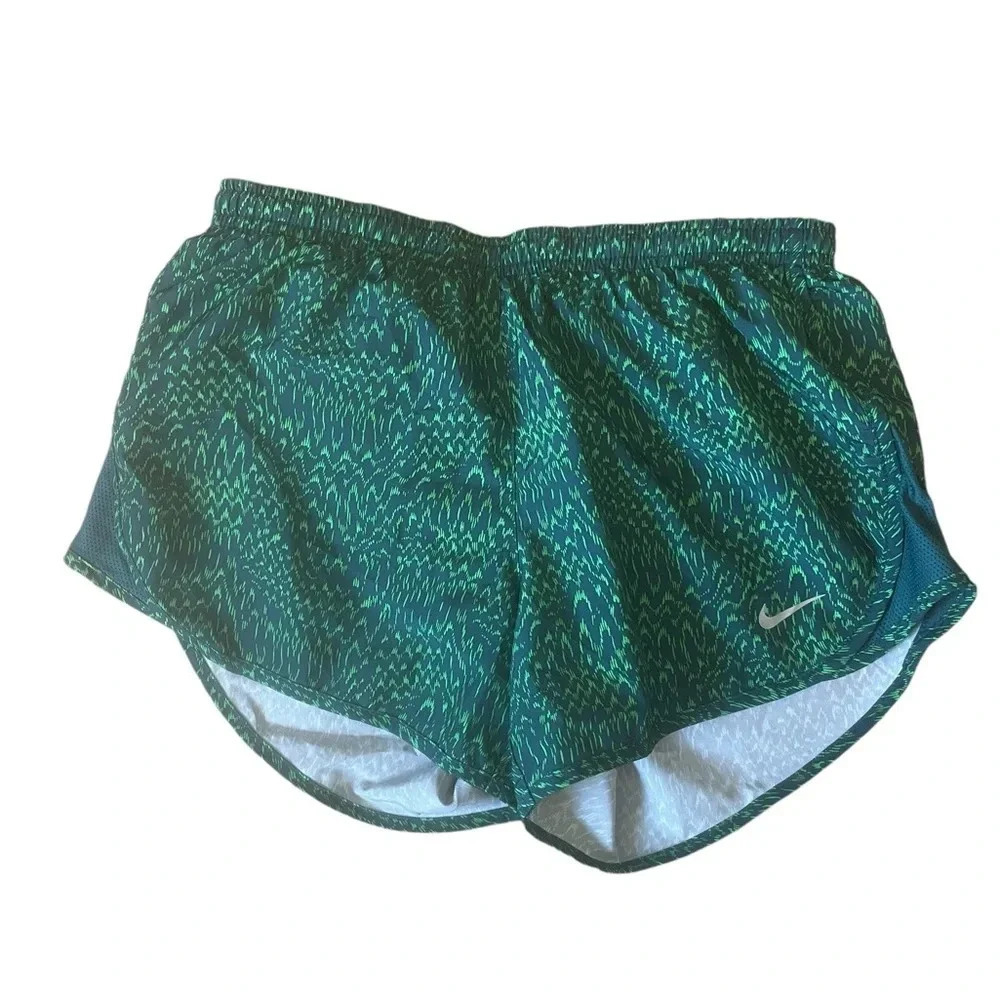 Nike Womens Athletic Shorts Dri-Fit Size XS Green Backpocket